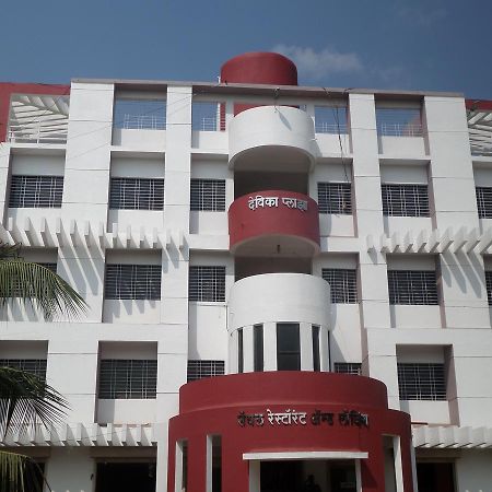 Hotel Royal Lodging Phursungi Ngoại thất bức ảnh