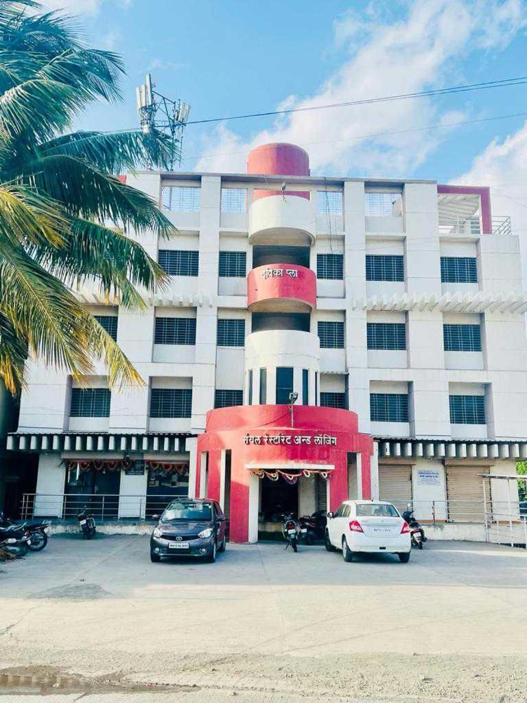 Hotel Royal Lodging Phursungi Ngoại thất bức ảnh