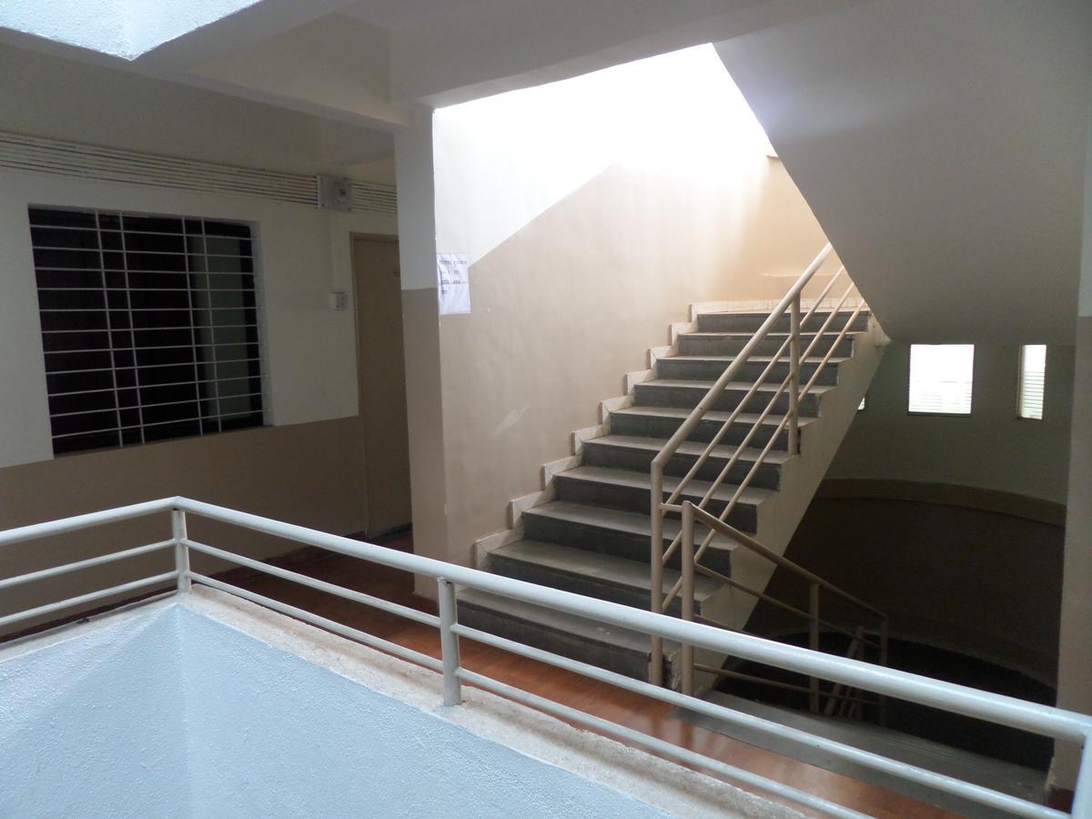 Hotel Royal Lodging Phursungi Ngoại thất bức ảnh